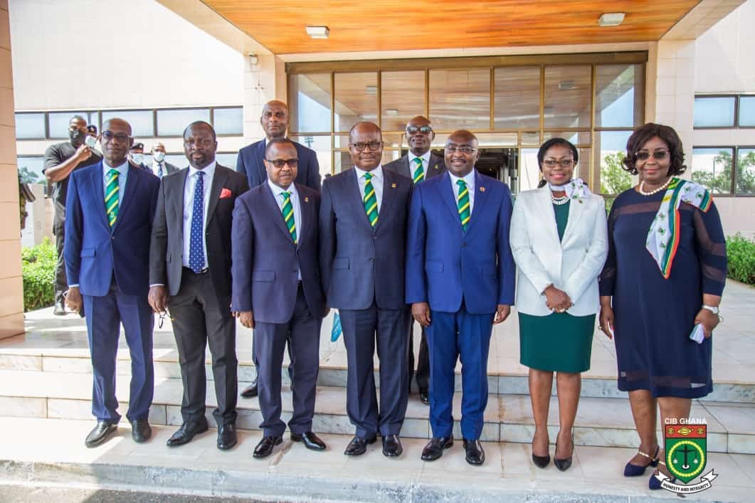Veep lauds banking industry for its role in steering digital economy
