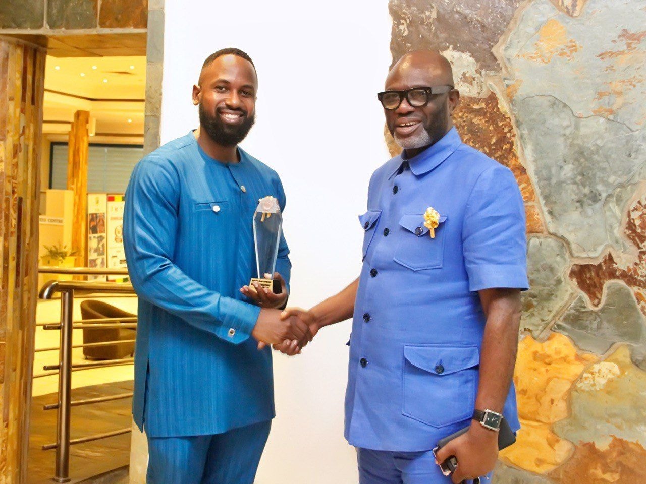 Kwaku Osei-Sarpong honored for Business Excellence and Integrity at WANF awards