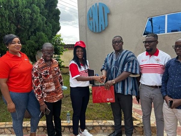 Vodafone rewards customer loyalty in Ashanti Region