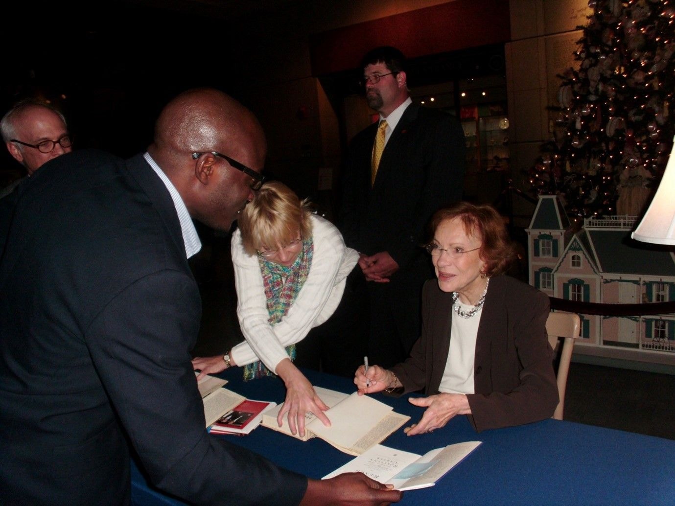 CanoeVibes  The Fisherman from Prampram’s encounter with Former US First Lady, Rosalynn Carter