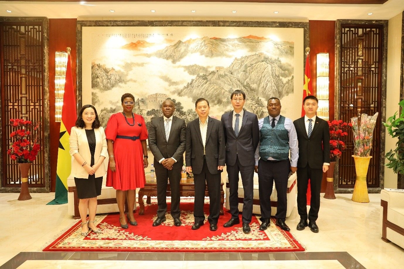 Stanbic team holds discussions with Chinese Ambassador on Ghana China trade 