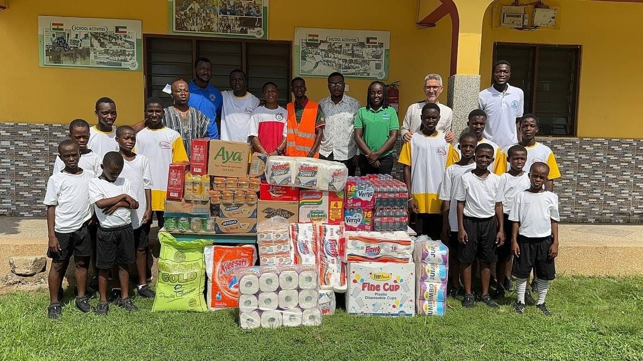 Mercy Social Centre receives support from Happy FM/Lakeside Marina Park