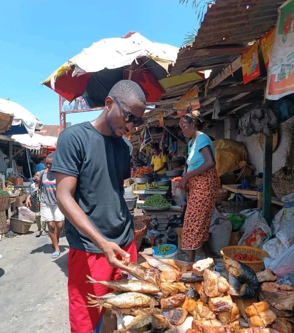 Strategic Marketing: Makola Market Chronicles...the unseen pioneers of market research - the women of Makola market (episode two)