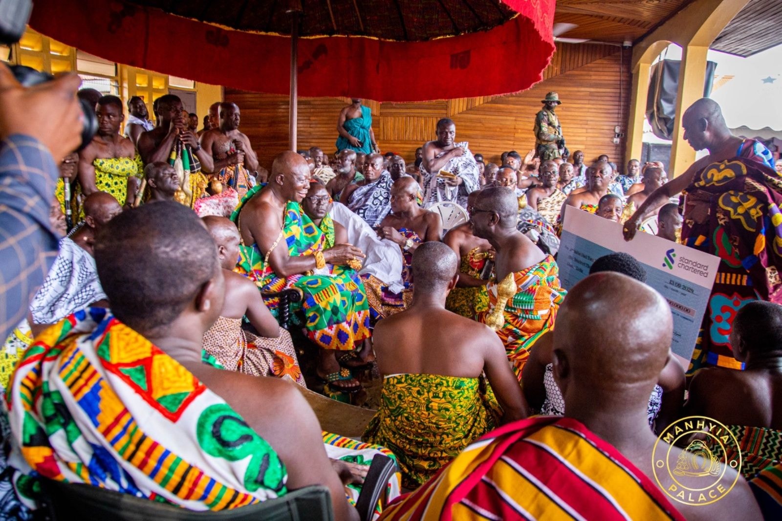 UKGCC donates GHȼ100,000 to Otumfuo Osei Tutu II Foundation