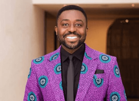 On Cue with Kafui Dey: How to tell stories that cross borders—and build bridges