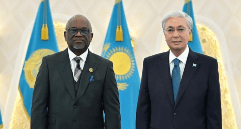 Dr Jehu-Appiah presents credentials to Kazakhstan President