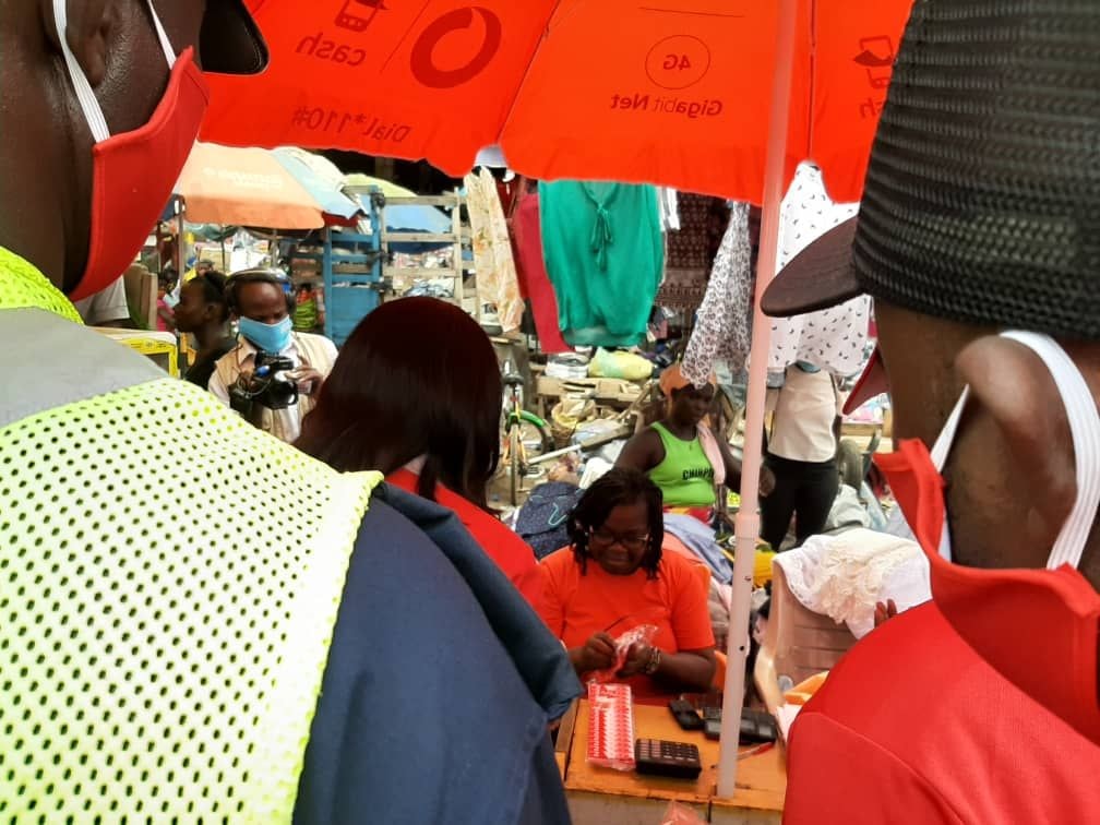 Vodafone distributes nose masks to trade partners