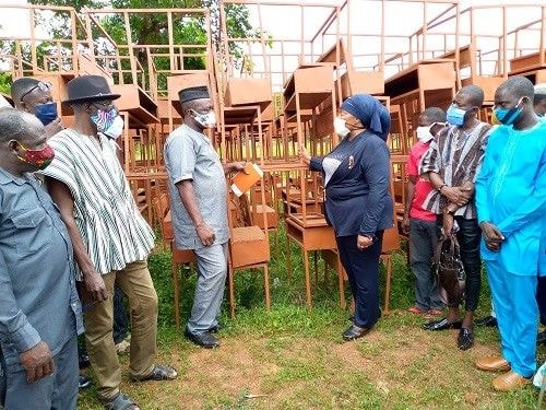 Savelugu Assembly hands over classroom furniture to GES