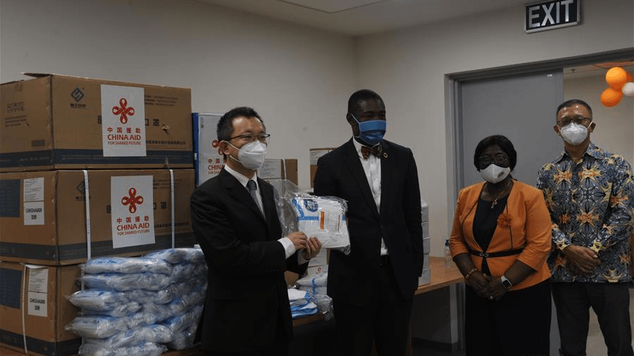 China presents second batch of medical supplies