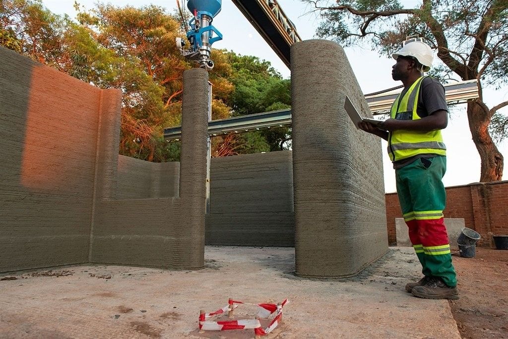 Real Estate Minute With Cyril Nii Ayitey Tetteh:  All about 3D Printed Houses( two)