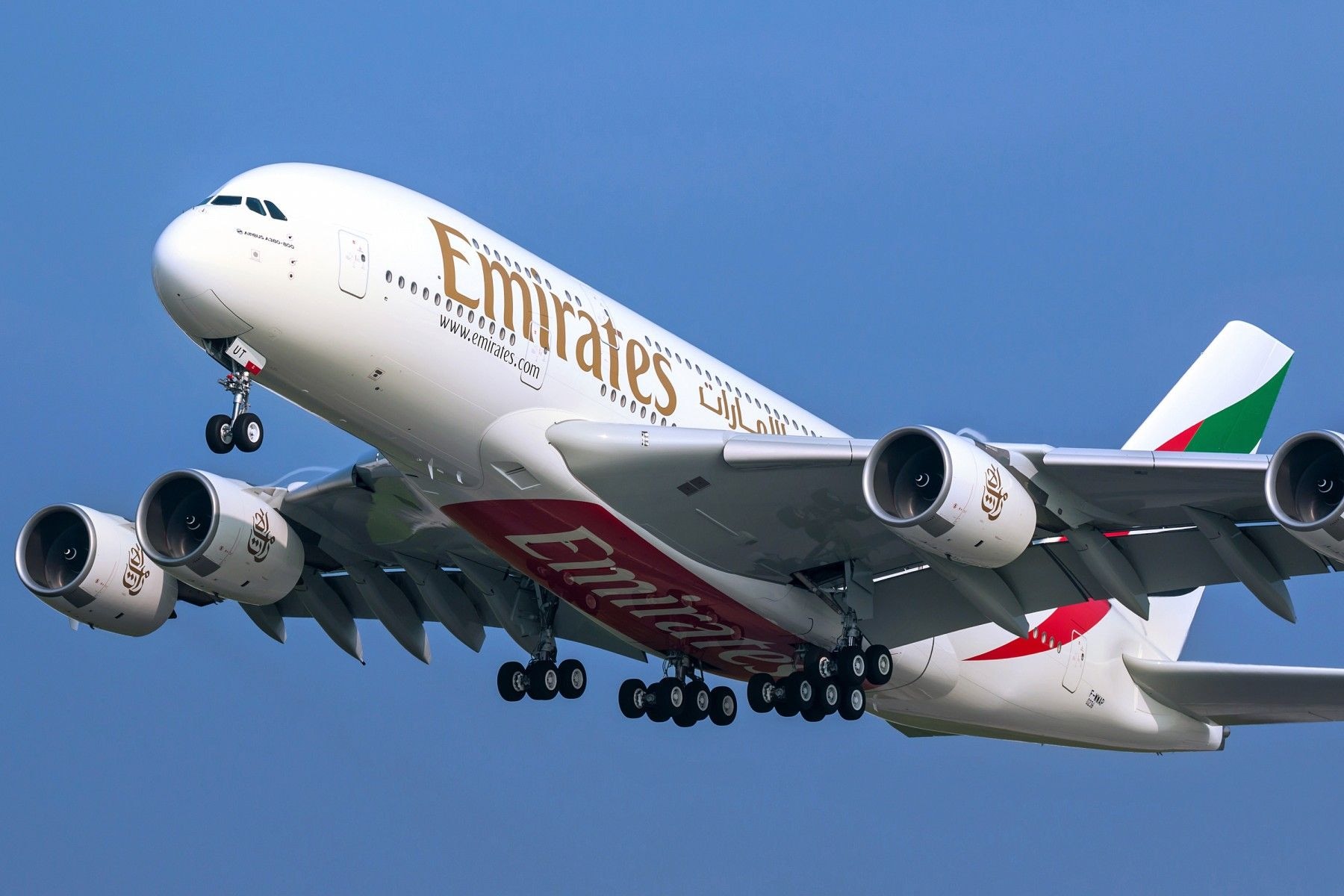 Emirates now offering inflight meal preordering service across 92 destinations