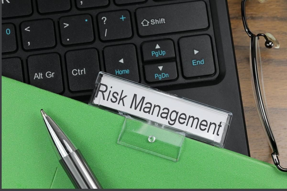 Risk Watch with Alberta QUARCOOPOME: The process risk factor - a risk management perspective