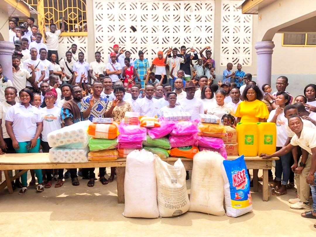 Obuasi Bitters CEO donates to Research Utilisation School for the Deaf