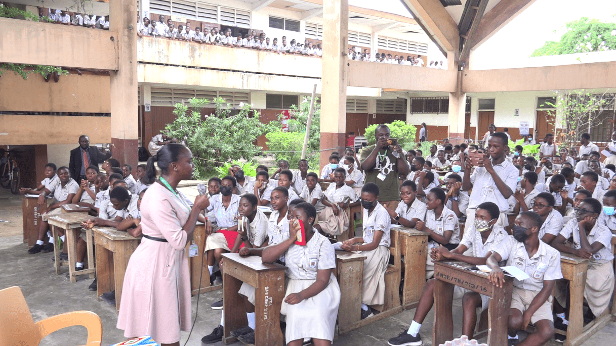 MPS, EPA educate and donate waste bins to school