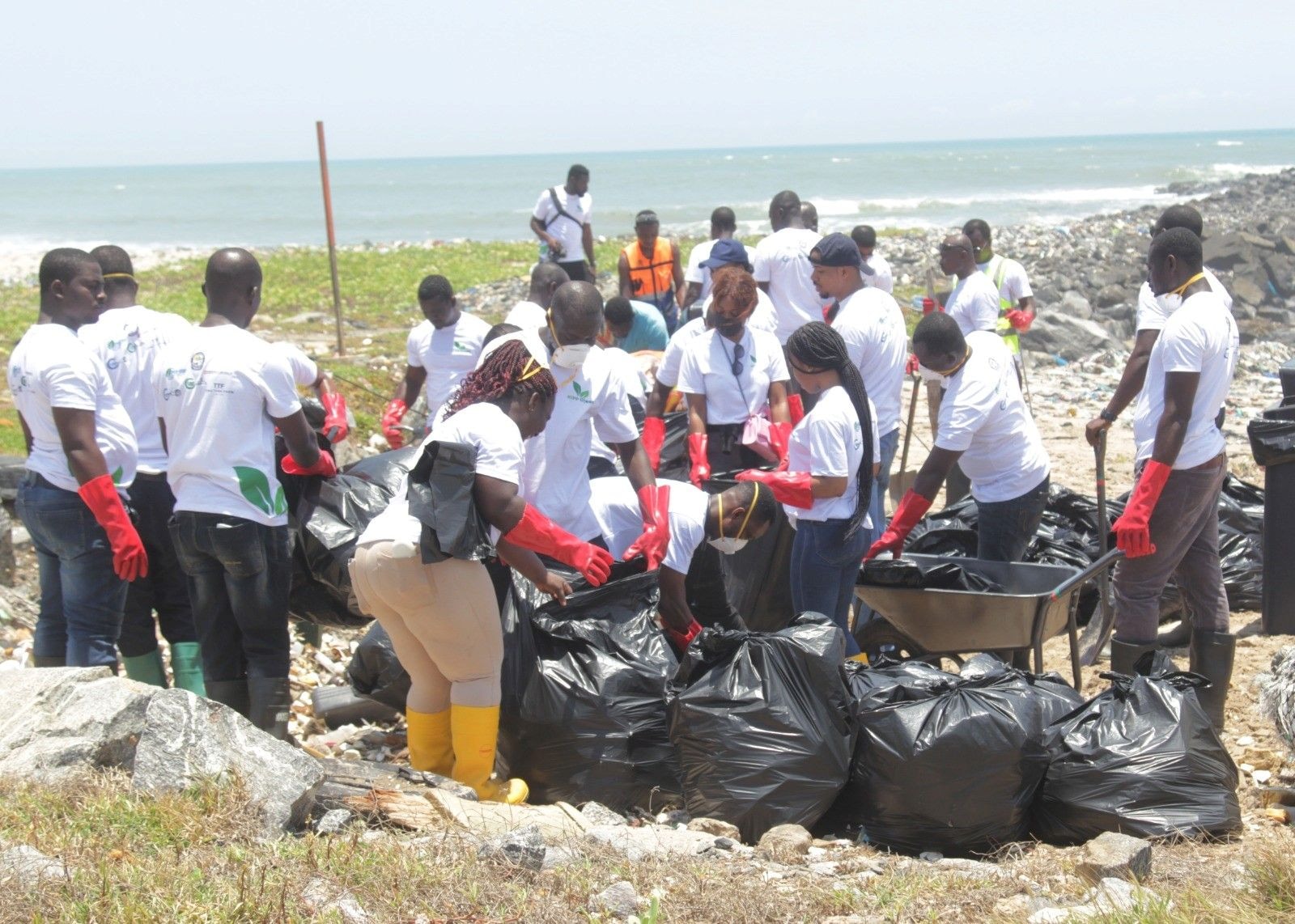 Cenpower launches KIPP clean project to combat marine pollution