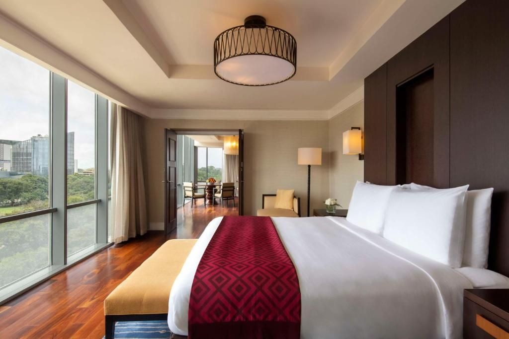 Hotel occupancy declines in peak tourist season