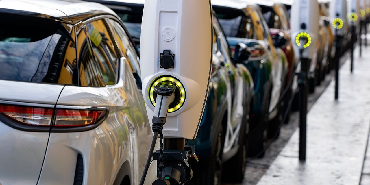 Impact of electric vehicles on fuel demand