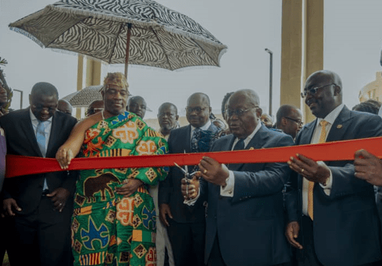 Goldkey demonstrates capability of local construction firms: as constructor of the Bank Square