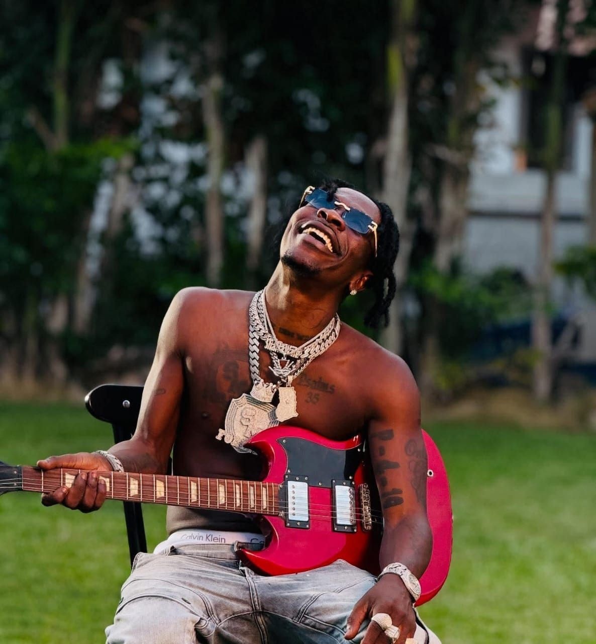From mic check to mobile tech: Shatta Wale dials into the smartphone game with HOTWAV