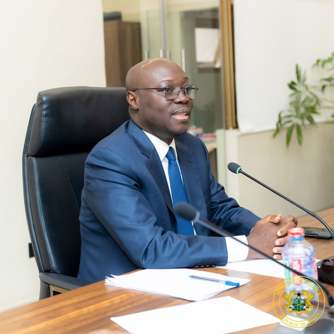 Gov’t signals return to longer-term borrowing, as DDEP restrictions expire