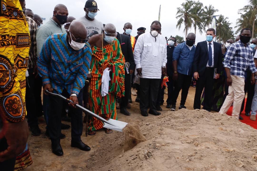 Akufo-Addo  cuts sod for  Sek/T’di waste treatment facility