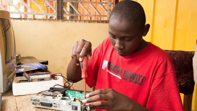 Options for effective planning and implementation in youth employment sector