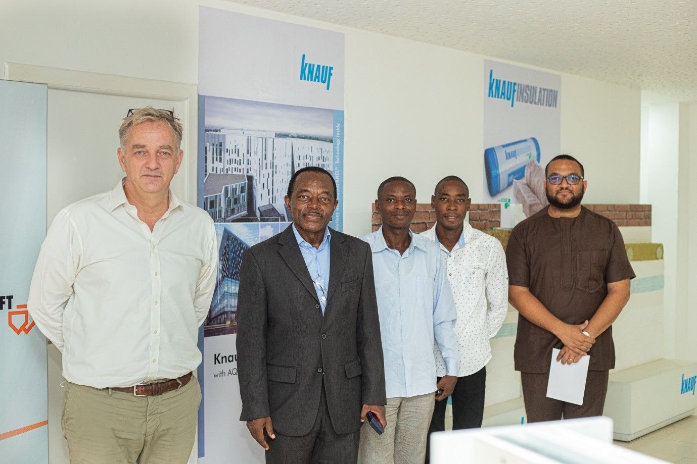 Artisans Association of Ghana (AAG) and KNAUF sign MoU