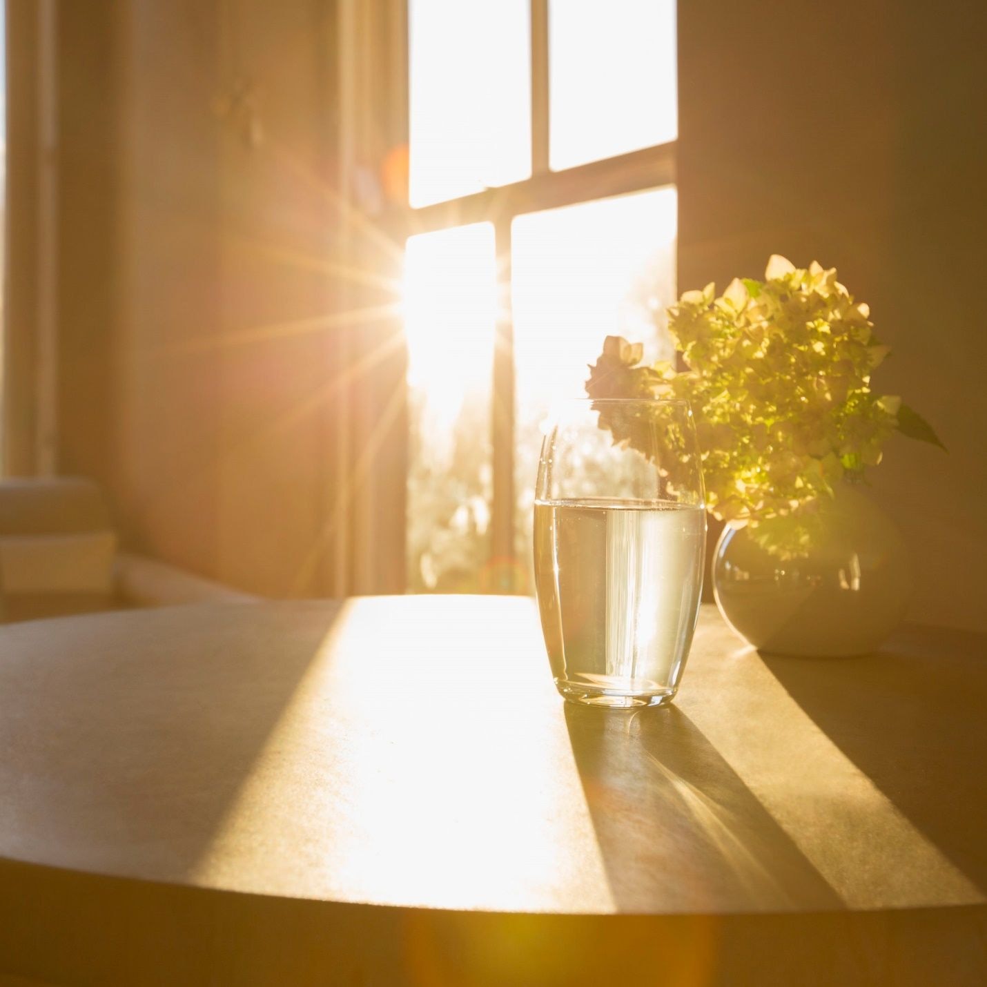 REAL ESTATE MINUTE: Creating light moments at home  – How lighting can affect our mood