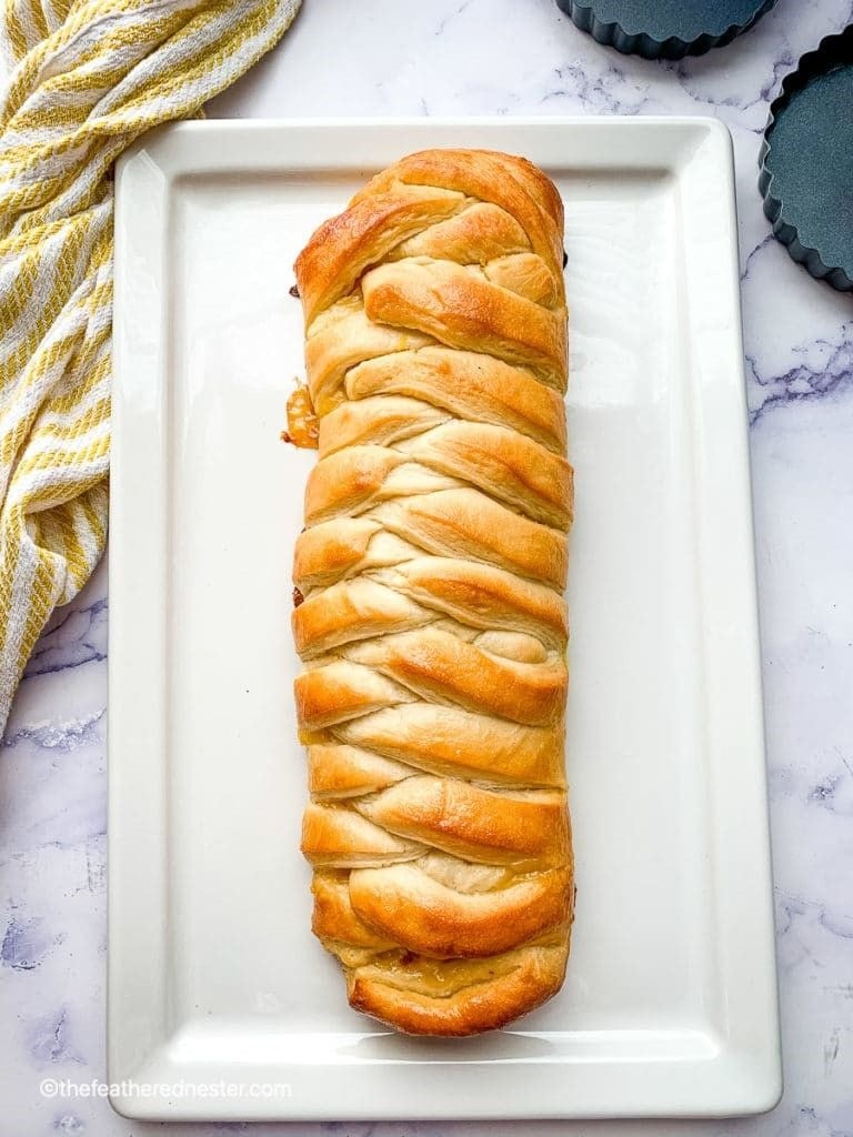 Recipes with Dainess Chef’s School: Braided Bread with Cheese and Lemon Curd Filling