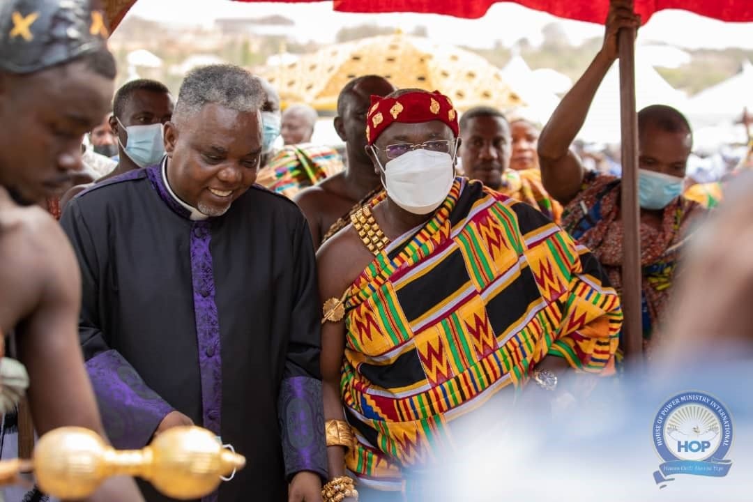 Otumfuo urges churches to be partners of development