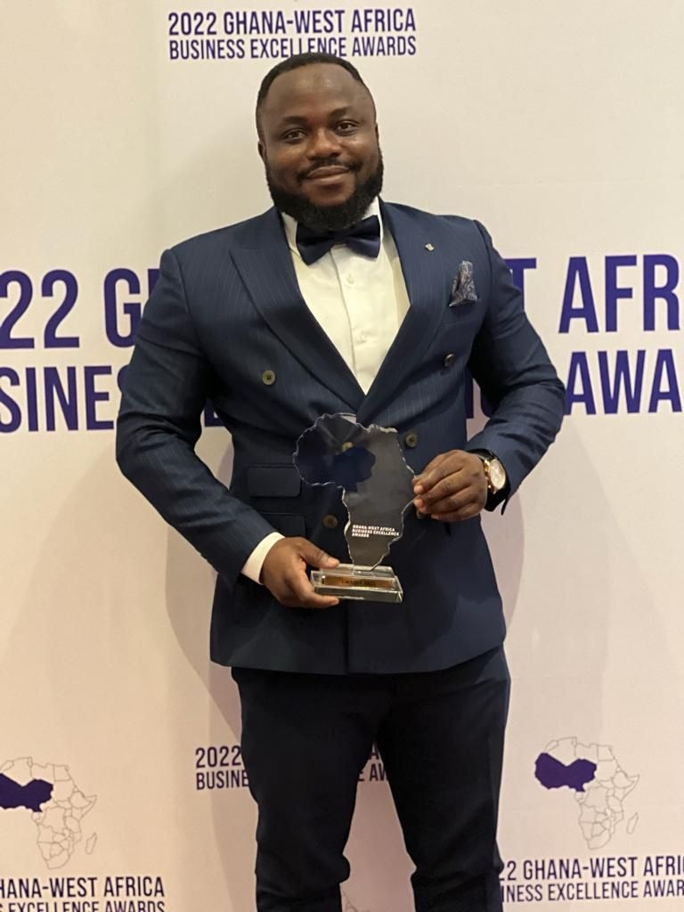 The Makers Electronics wins 'Outstanding Customer Service' Award at WABEA 2022