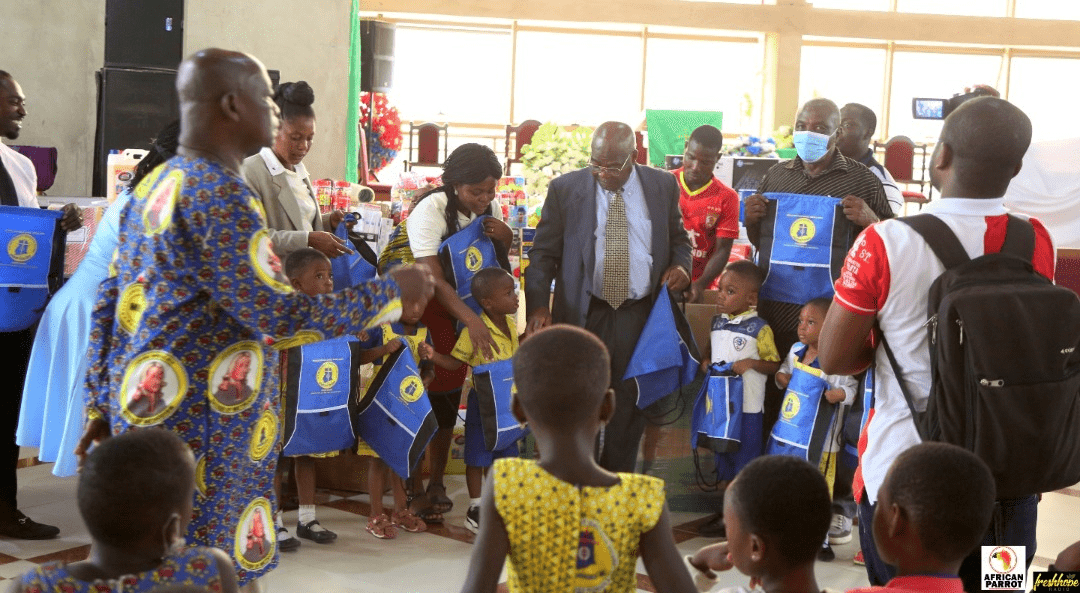 How a waiter is changing the lives of school children