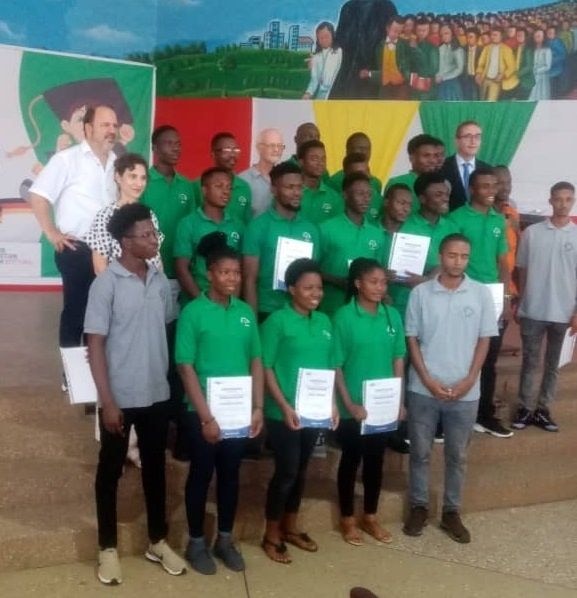 1st graduates of AHK’s Solar Advance Professional course pass out