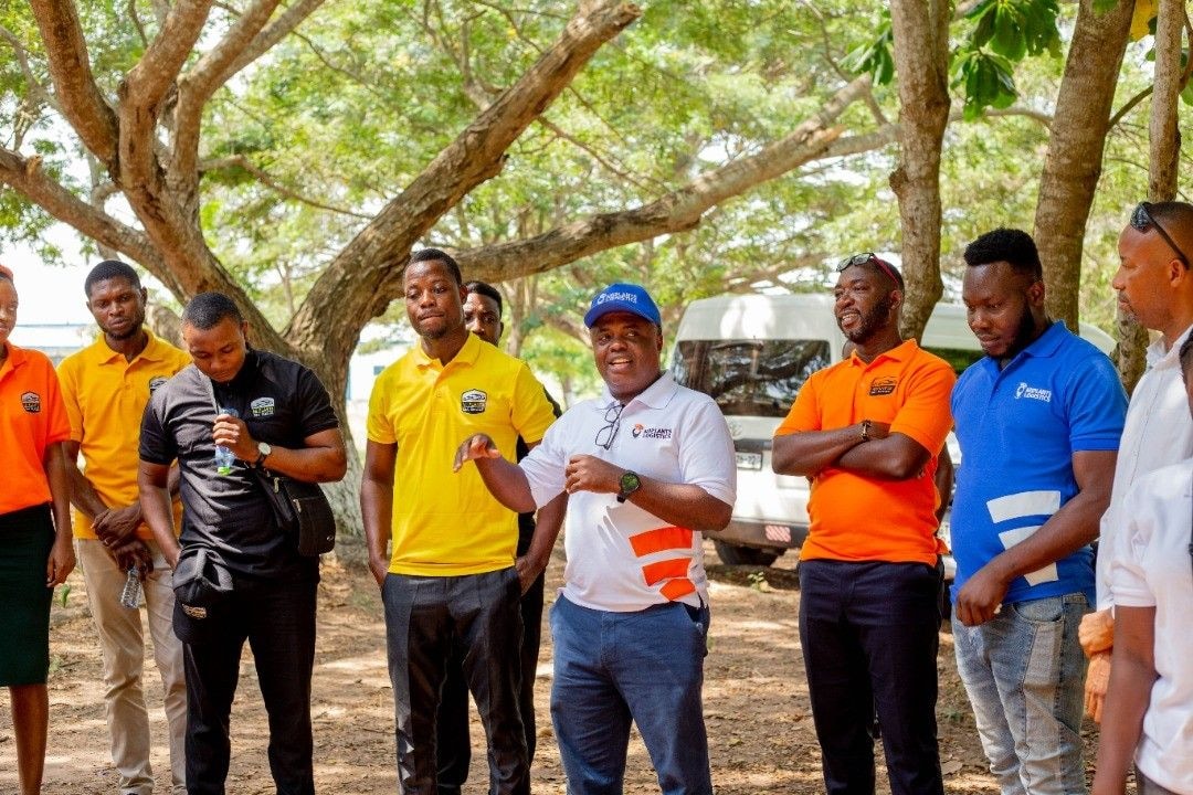 Motoring with Bob Roco Romeo: Niiplants Car Rentals Celebrates Christmas at Village of Hope