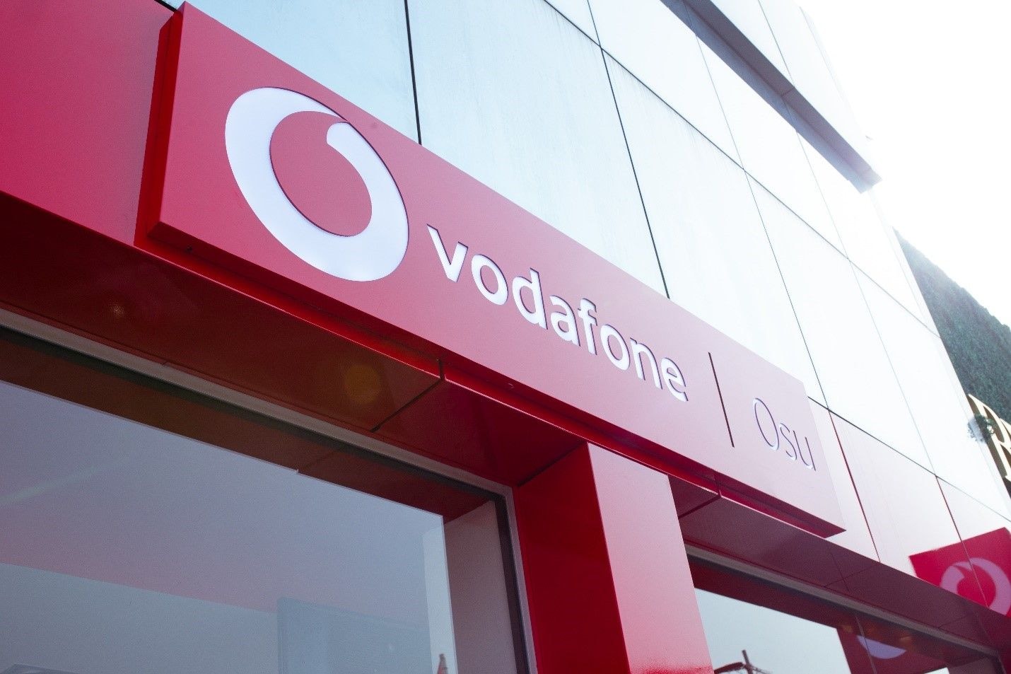 Vodafone supports customers with free calls to Turkey and Syria