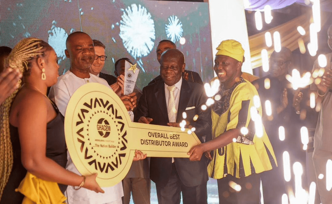 Clemonic Company Limited wins Best Ghacem Cement Distributor award