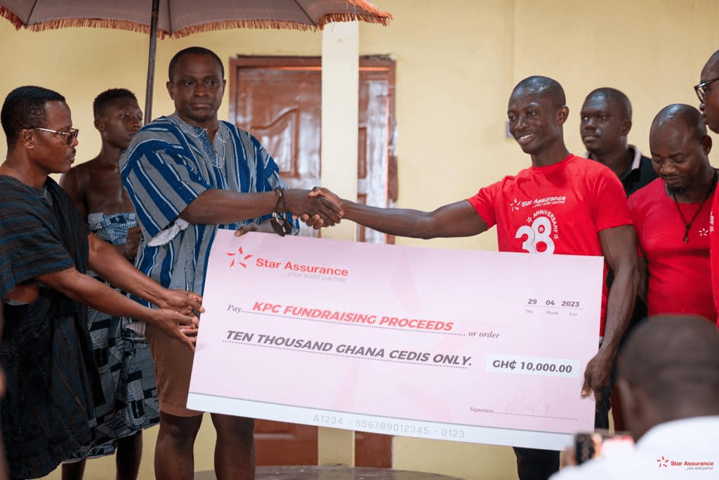 Star Assurance climaxes 38th anniversary with clean-up exercise at Koforidua