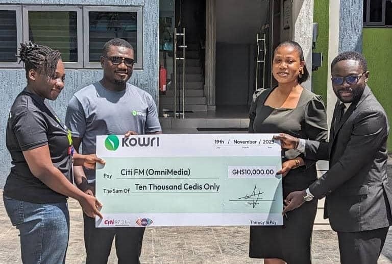 Kowri donates to the victims of Akosombo dam spillage