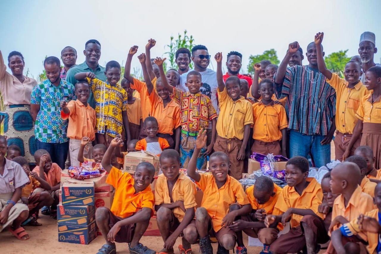 Horseman CEO donates to Siiru Basic School