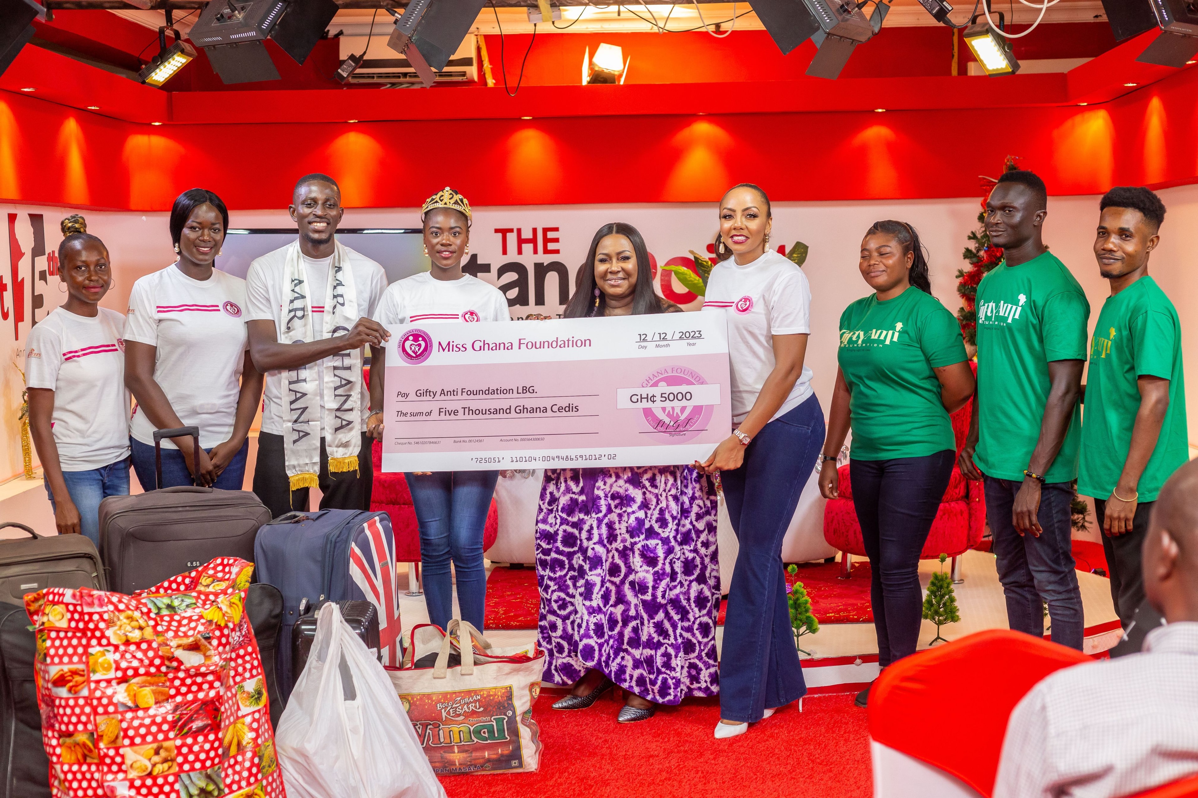 Miss Ghana Foundation, Manet Ville Estate residents support Akosombo Dam spillage victims