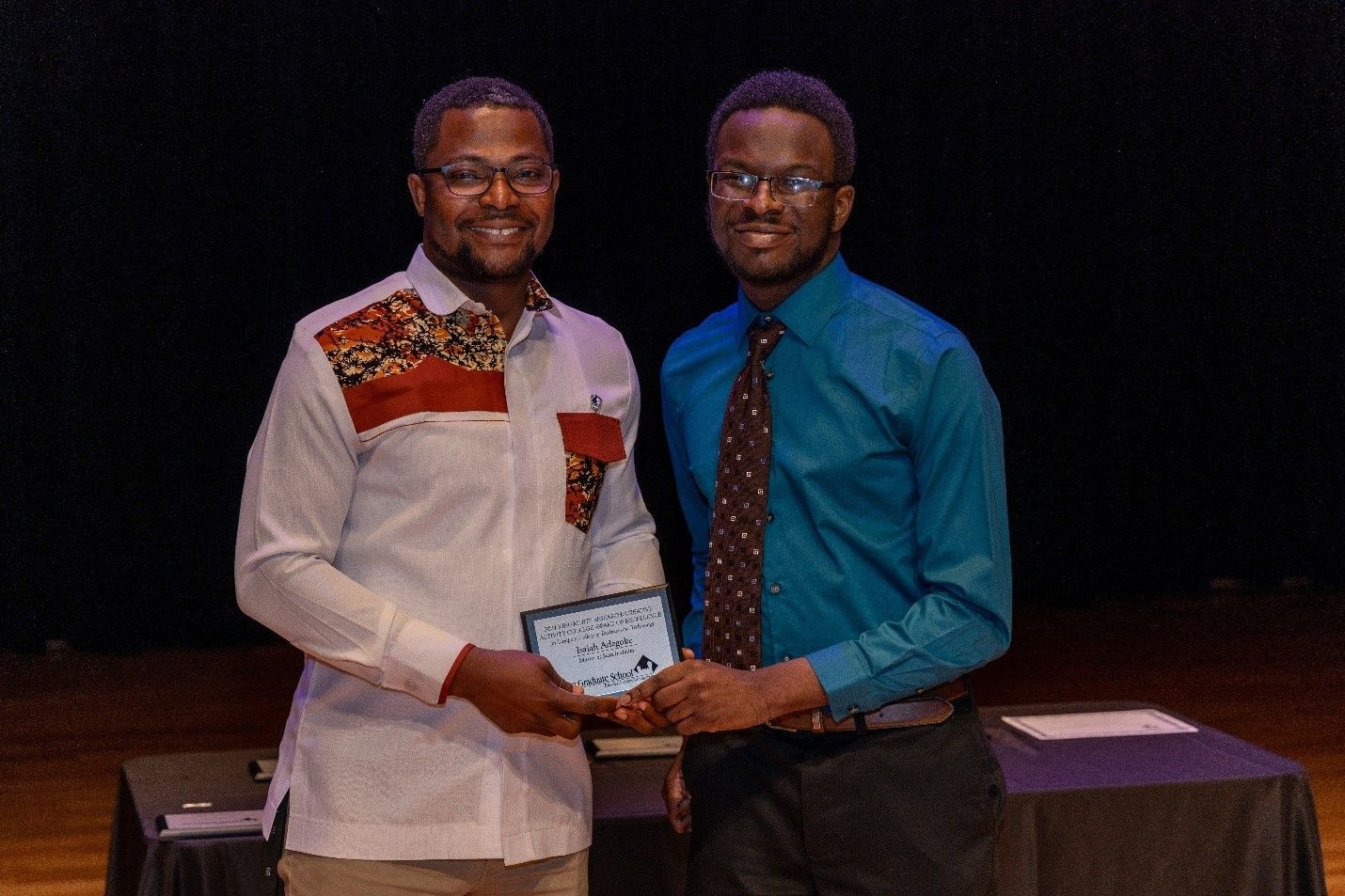 Graduate student shines in the USA, wins prestigious research award