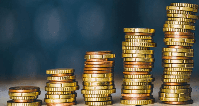 The power of compound interest: how small savings can grow over time