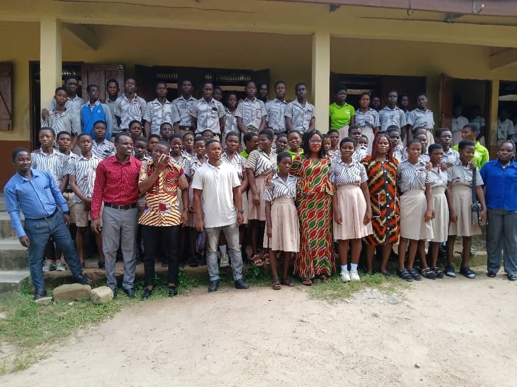Gomoa East MCE appeals to nurses to end strike