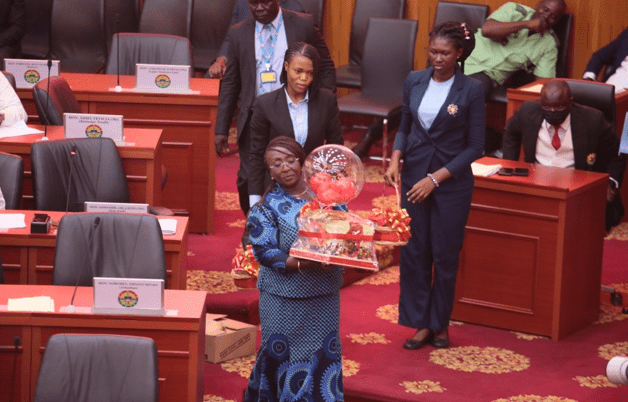 Tourism minister promotes ‘made-in-Ghana’ chocolate on the floor of Parliament