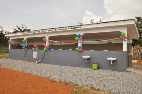 Shell retailer provides WC toilet facility for Ahinsan Prison after two decades