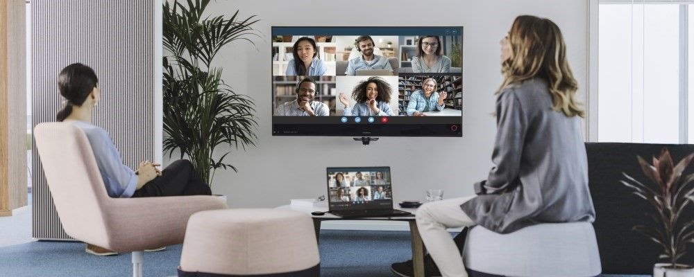 What are hybrid meetings? Why should you prepare your offices for them