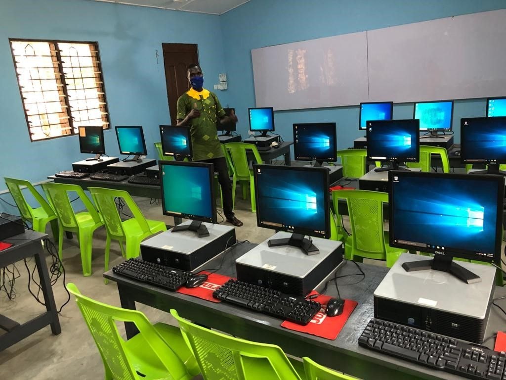 Staff of Vodafone spearhead four major community CSR projects