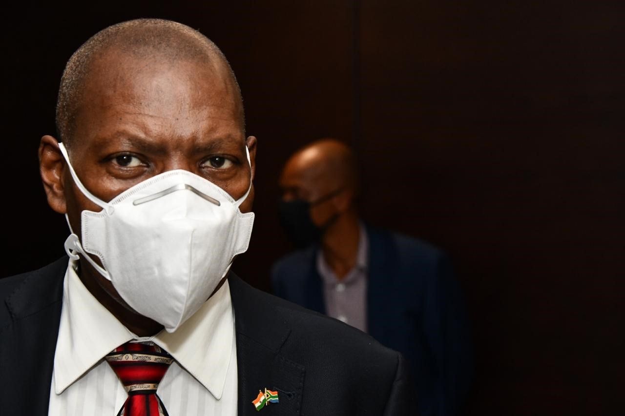 South Africa’s Health Minister shows strong leadership in handling COVID-19 situation